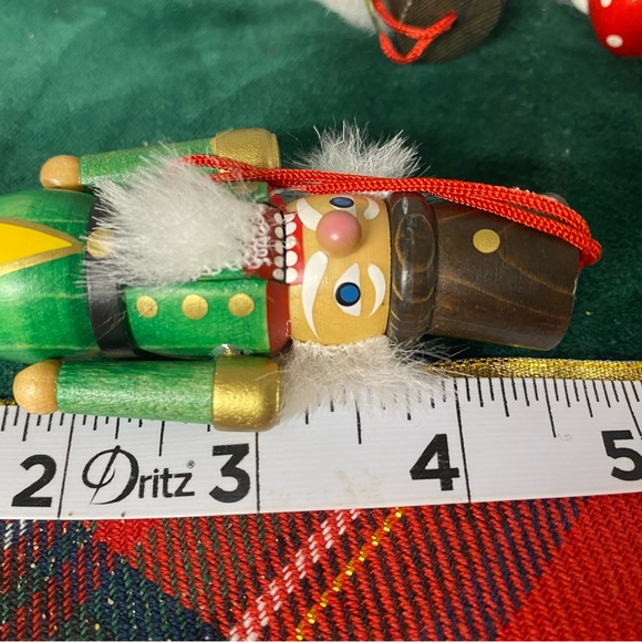 Lot of 4 Nutcracker Ornaments - Picture 6 of 8